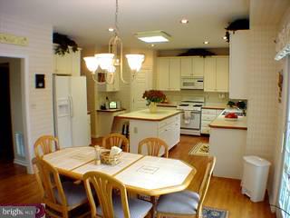 18 Zaitz Farm Road Princeton Junction, NJ 08550 - Photo 4 of 6