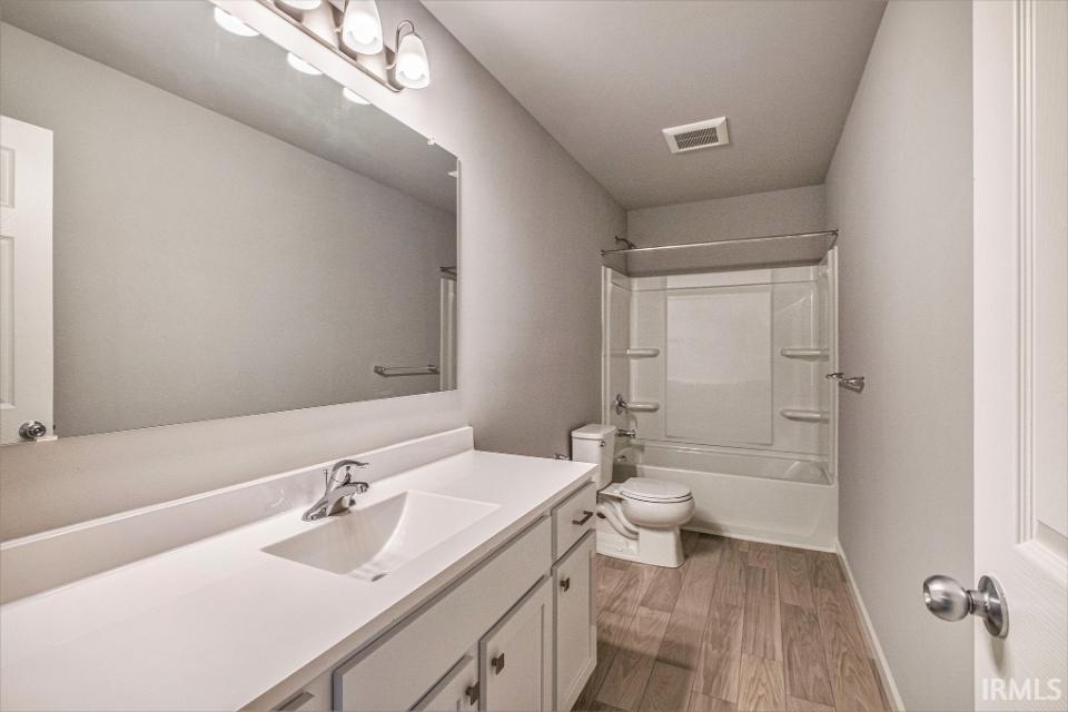 12997 Brick Road Granger, IN 46530 - Photo 10 of 25
