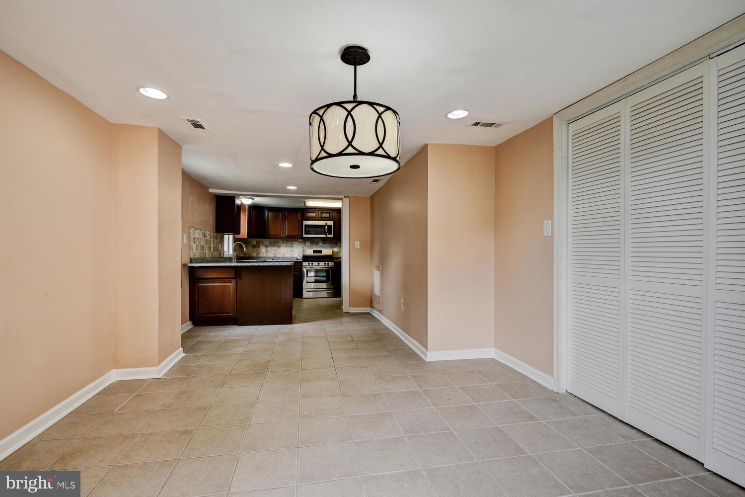 338 Klockner Road Hamilton, NJ 08619 - Photo 14 of 29