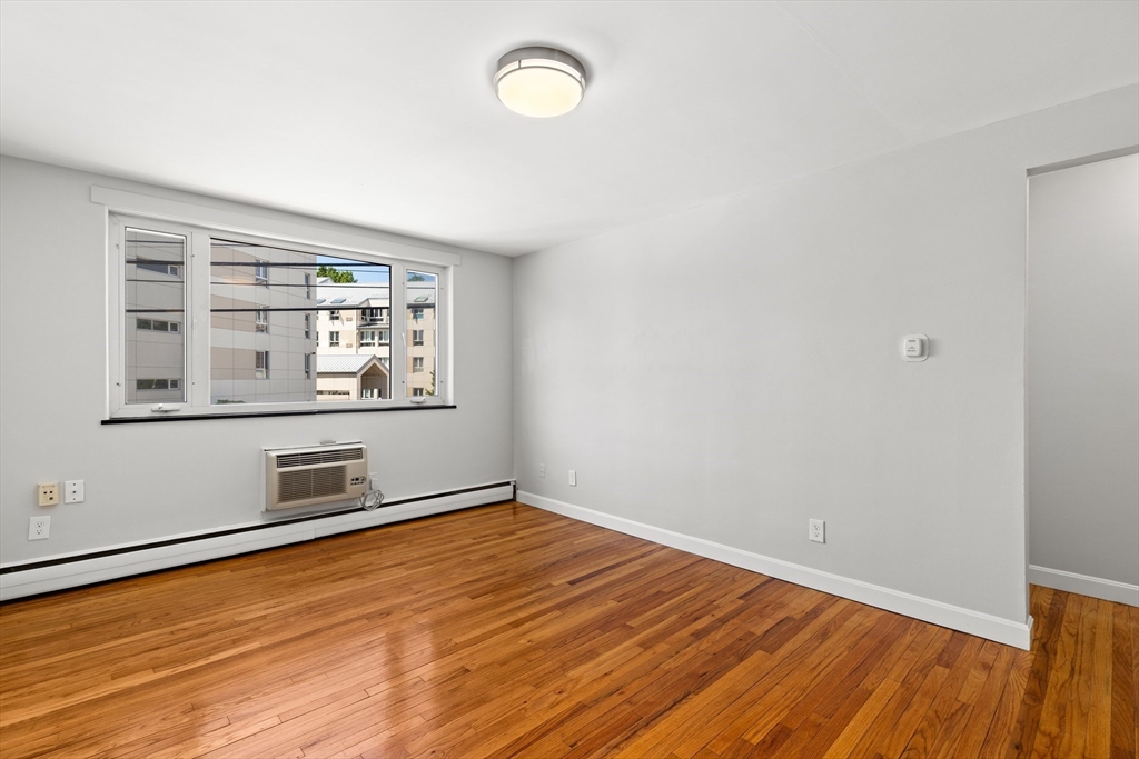 121 Warren Street, Unit 4 Watertown, MA 02472 - Photo 8 of 21