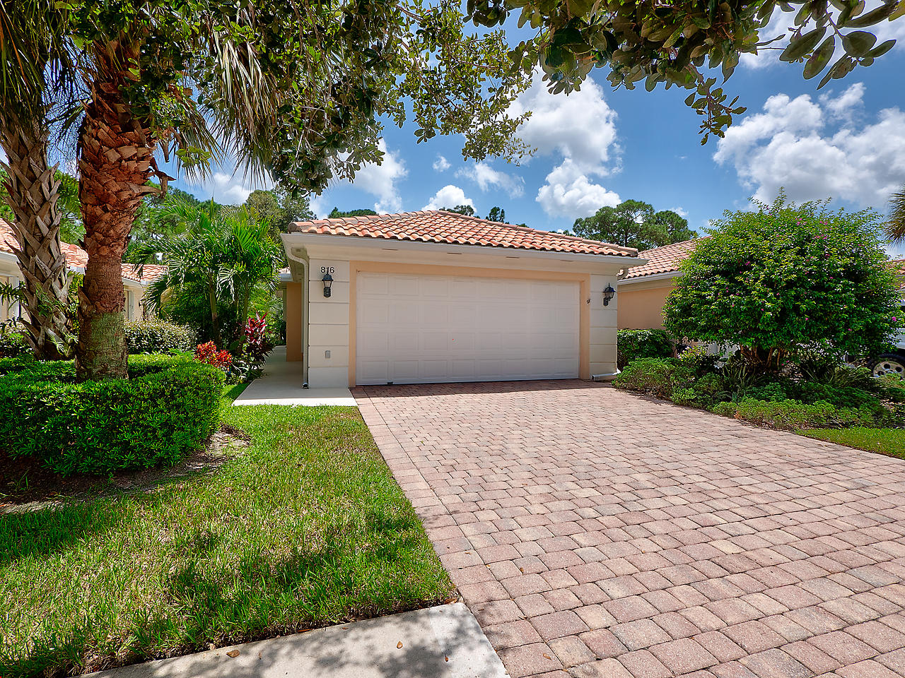816 Southwest Balmoral Trace Stuart, FL 34997 - Photo 1 of 13 Florida Club