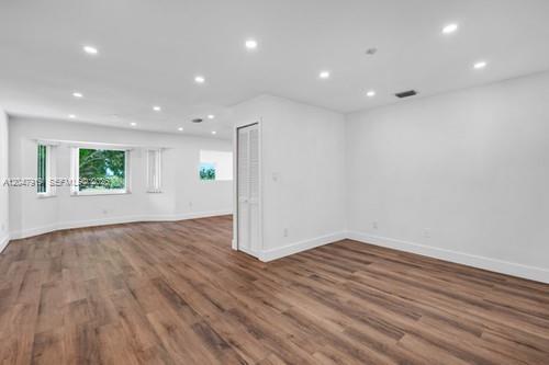 13770 Southwest 192nd Street Miami, FL 33177 - Photo 6 of 27 living room