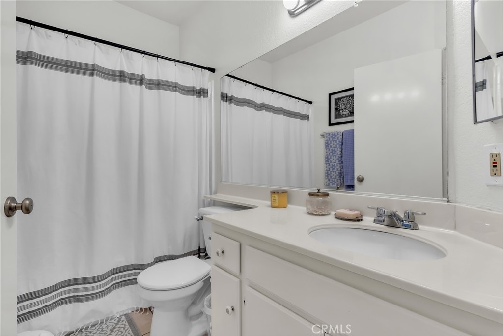 25144 Steinbeck Avenue, Unit F Stevenson Ranch, CA 91381 - Photo 16 of 26