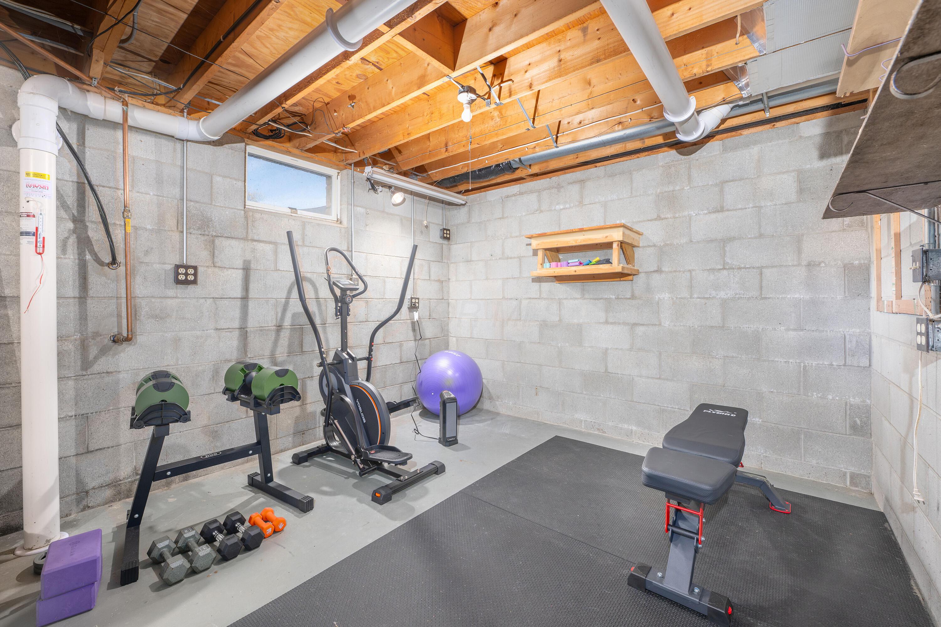14119 Magers Road Howard, OH 43028 - Photo 39 of 54 Space for a home gym