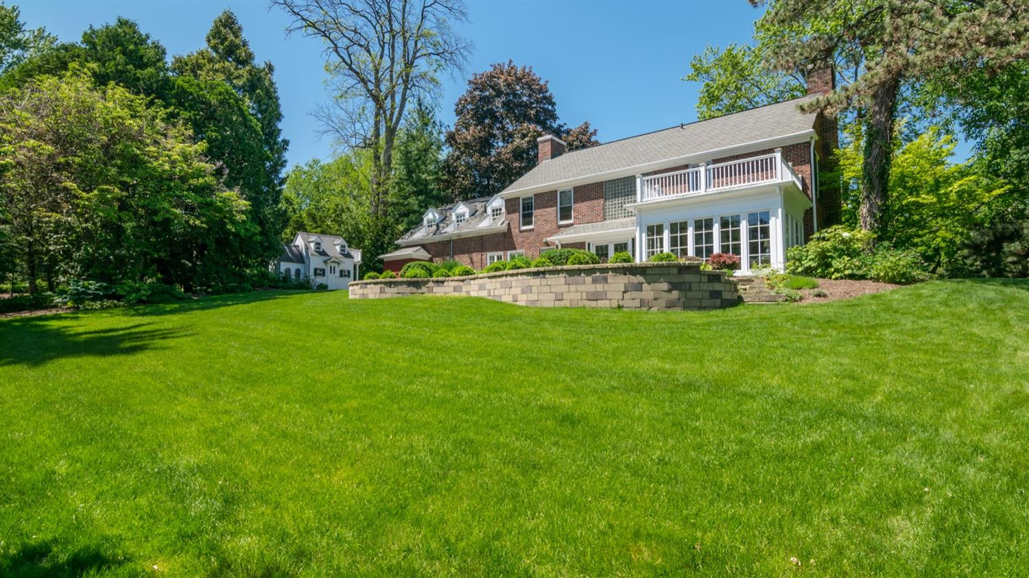 2124 Tuomy Road Ann Arbor, MI 48104 - Photo 8 of 93 Photo 8