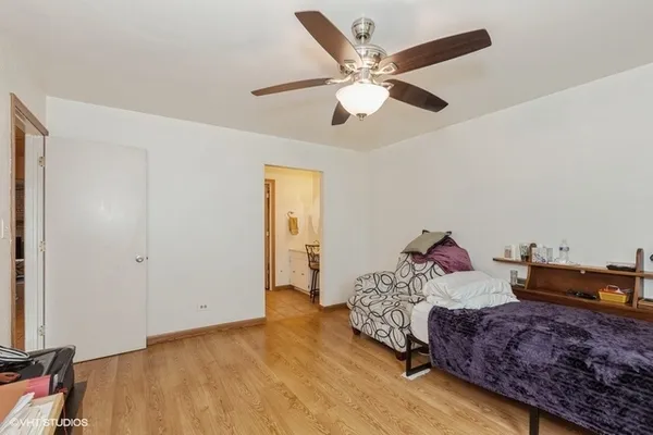 $2,000 | 7050 Brighton Court, Unit 101, Woodridge, IL 60517