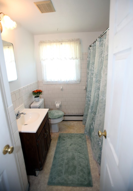 20 Clara Road Holbrook, MA 02343 - Photo 13 of 19 Gallery Image 13