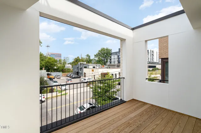 $1,294,900 | 515 West Lenoir Street, Unit 101, Raleigh, NC 27601