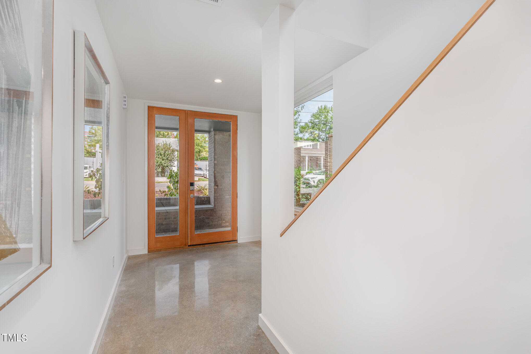 515 West Lenoir Street, Unit 101 Raleigh, NC 27601 - Photo 6 of 49 005_ndp1803-edit