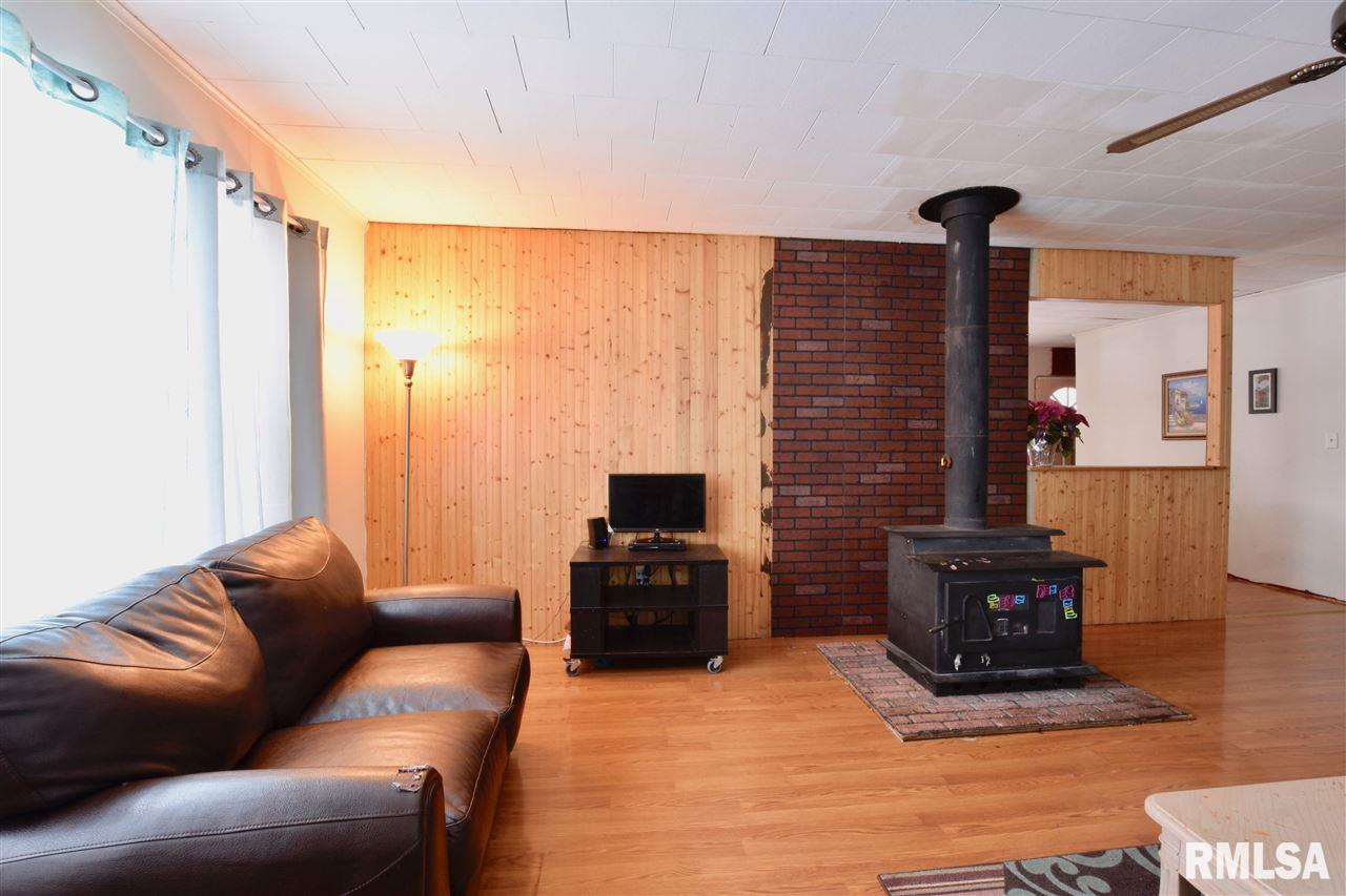 23422 West Lorance Road Laura, IL 61451 - Photo 11 of 36 Gallery Image 11