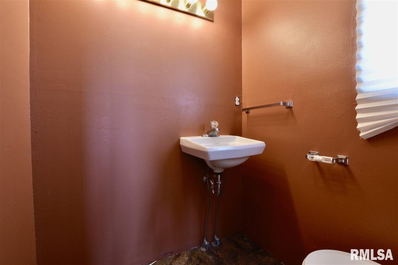 23422 West Lorance Road Laura, IL 61451 - Photo 19 of 36 Gallery Image 19