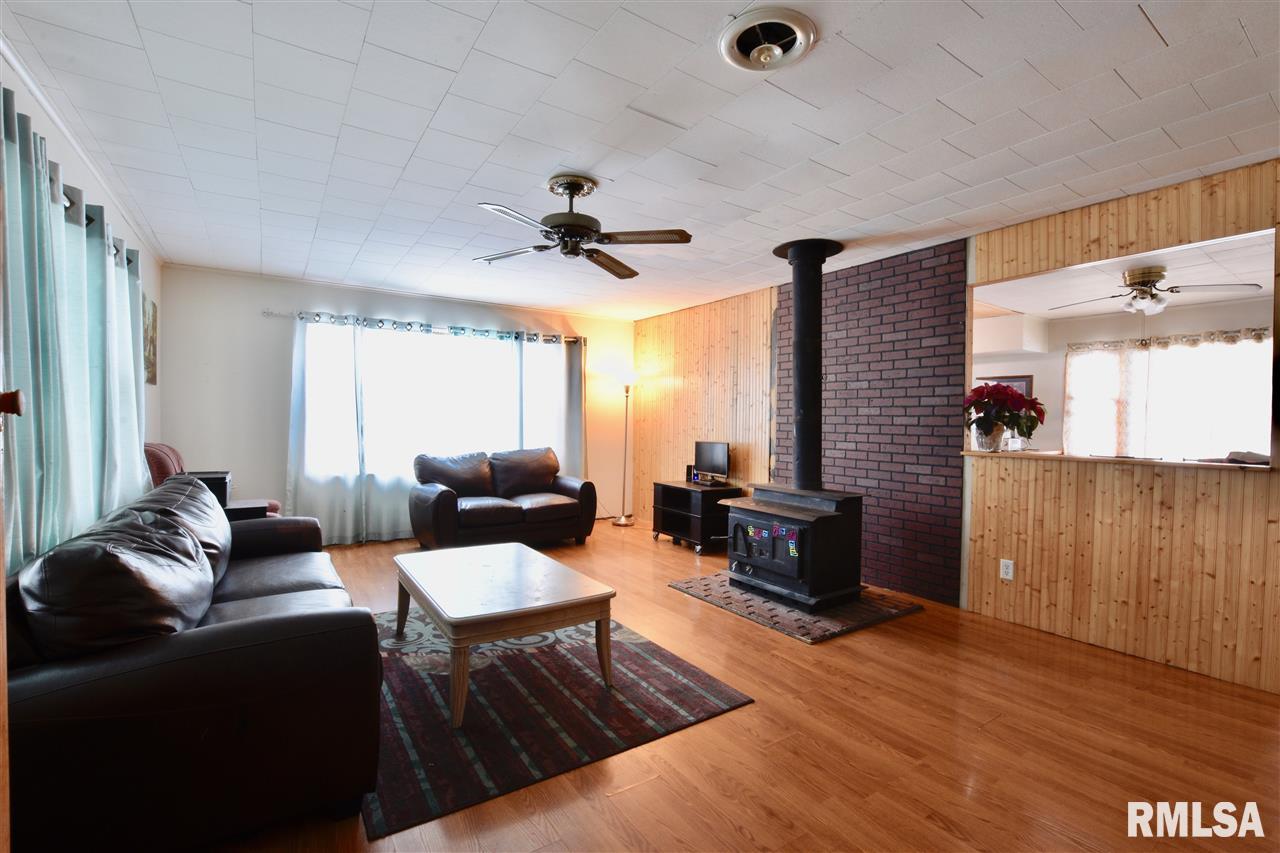 23422 West Lorance Road Laura, IL 61451 - Photo 3 of 36 Gallery Image 3