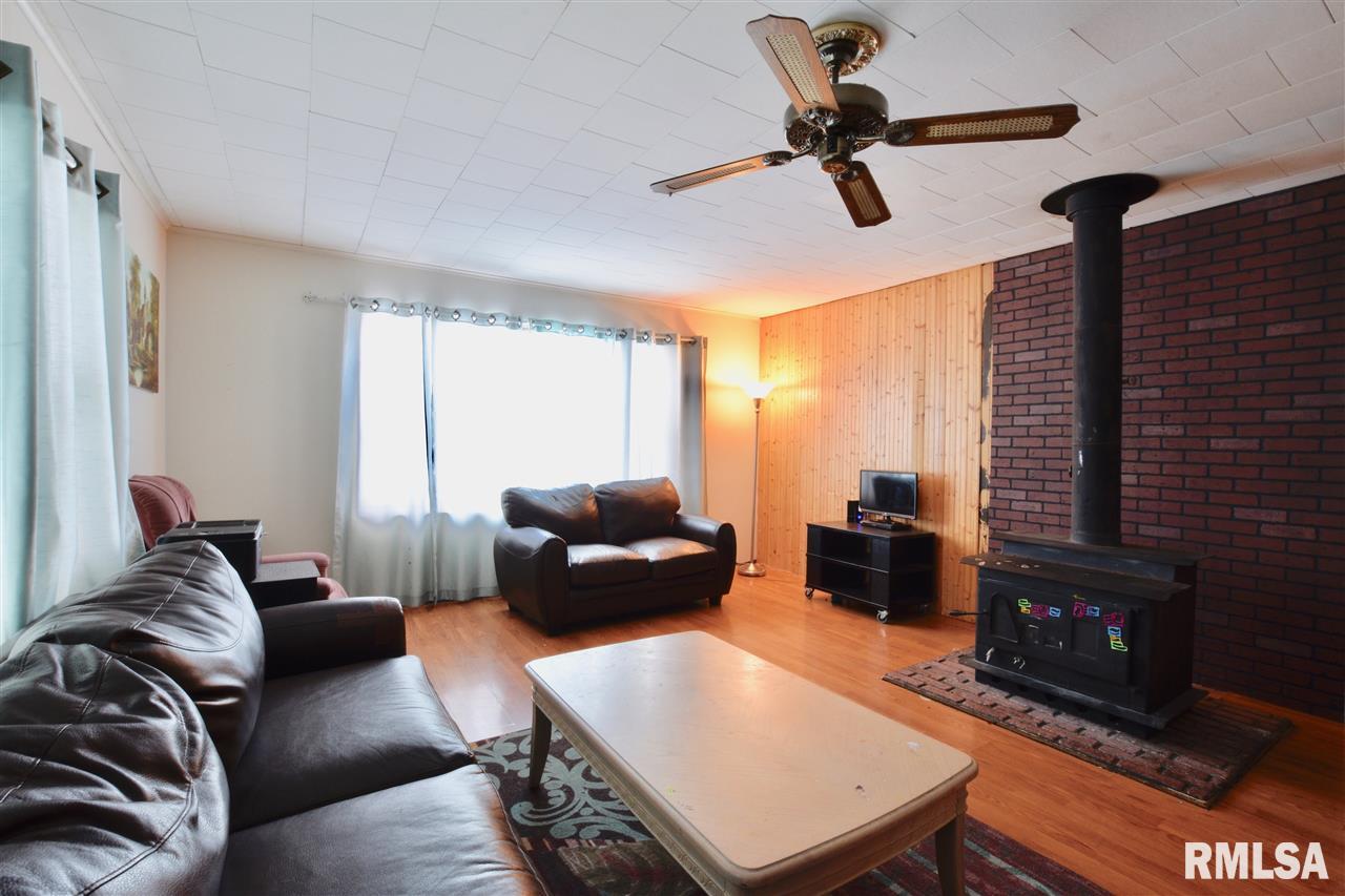 23422 West Lorance Road Laura, IL 61451 - Photo 8 of 36 Gallery Image 8