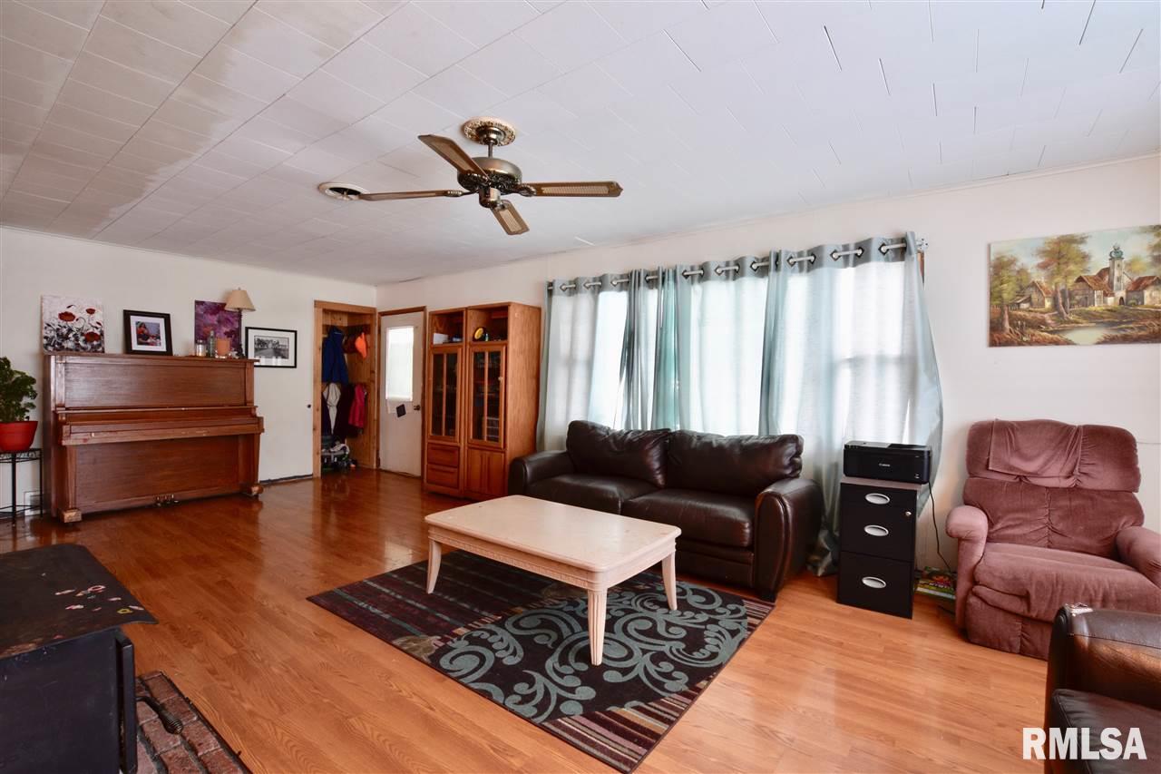 23422 West Lorance Road Laura, IL 61451 - Photo 10 of 36 Gallery Image 10