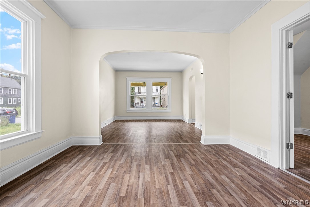 688 Riley Street Buffalo, NY 14211 - Photo 7 of 34 Gallery Image 7