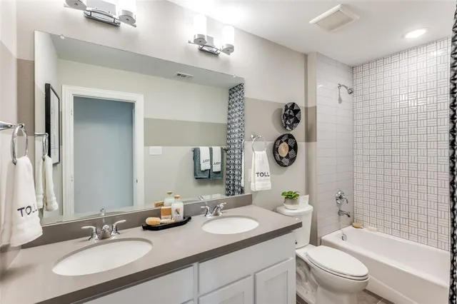 $749,000 | 1116 Lakeview Lane, Argyle, TX 76226