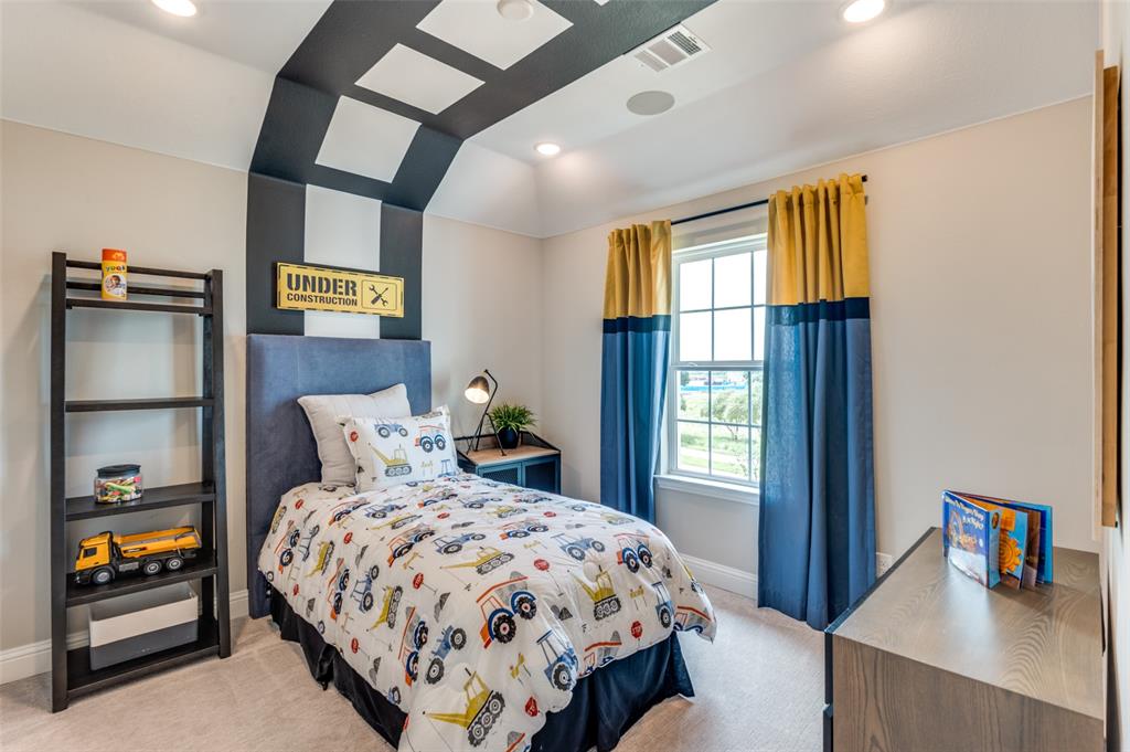 1116 Lakeview Lane Argyle, TX 76226 - Photo 19 of 40 a bedroom with a bed and a window