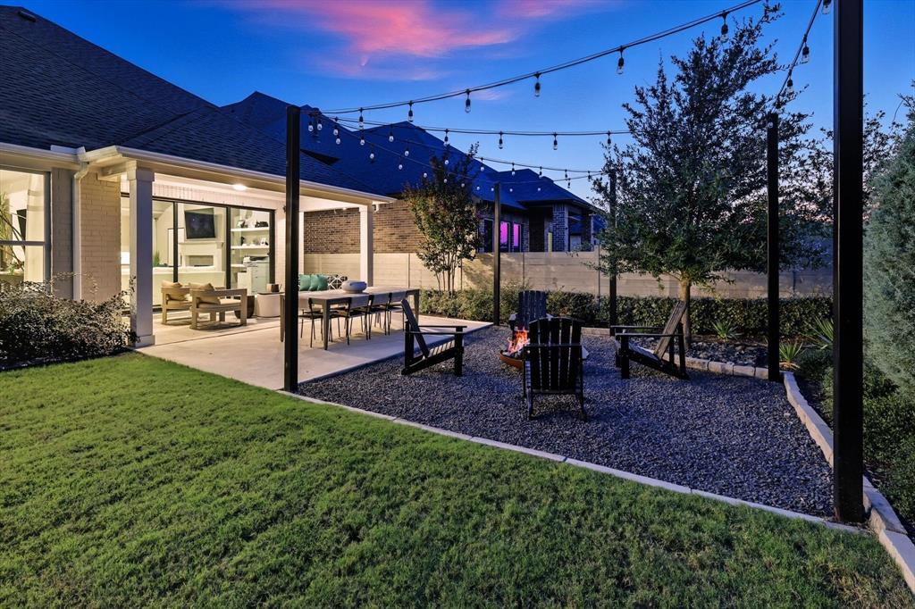 1116 Lakeview Lane Argyle, TX 76226 - Photo 30 of 40 a view of a house with backyard and sitting area