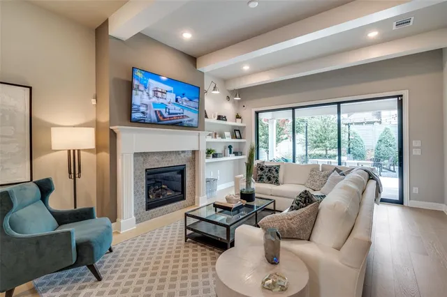 $749,000 | 1116 Lakeview Lane, Argyle, TX 76226