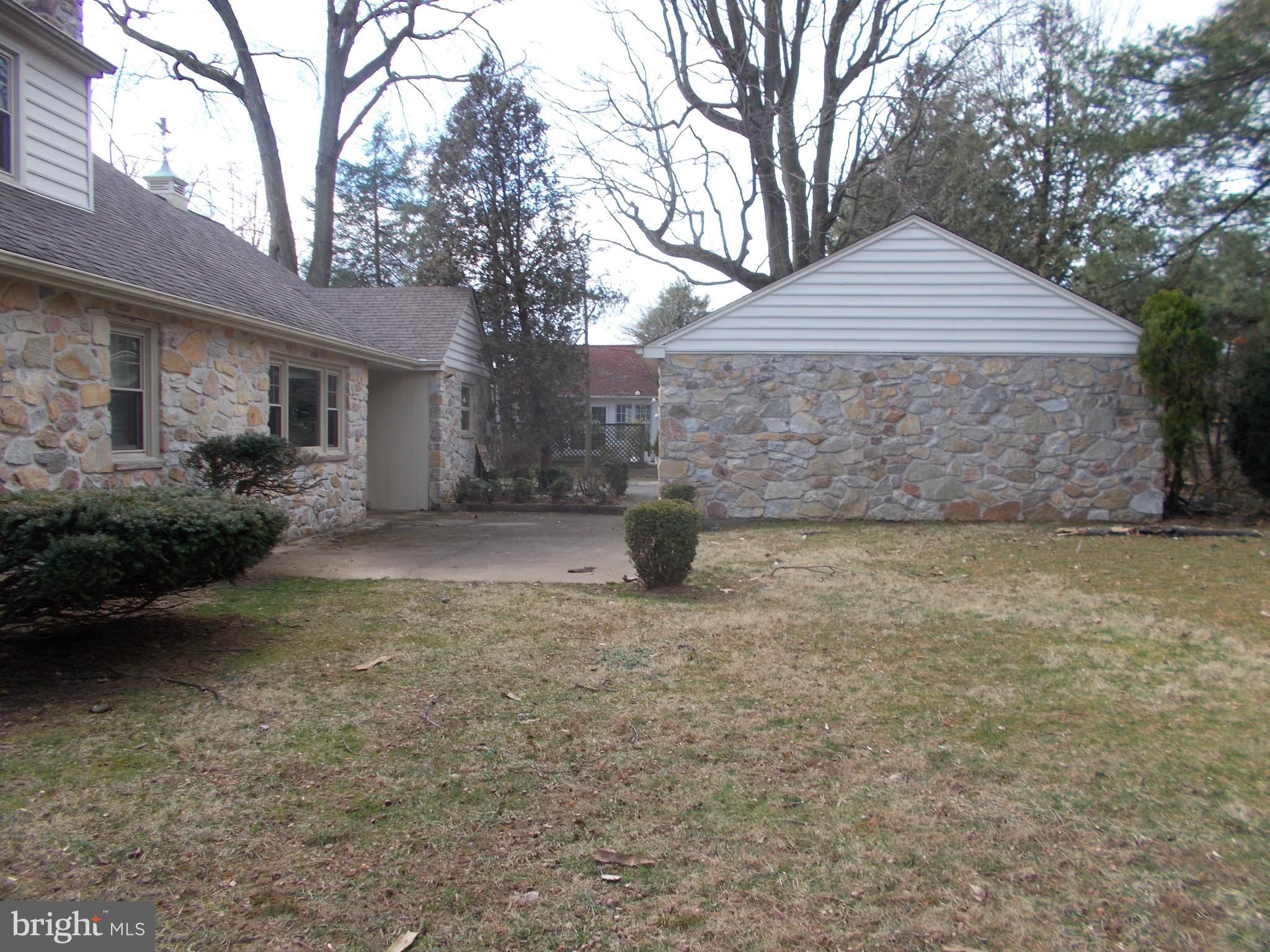 830 Gregory Road Jenkintown, PA 19046 - Photo 5 of 35 another view of rear yard