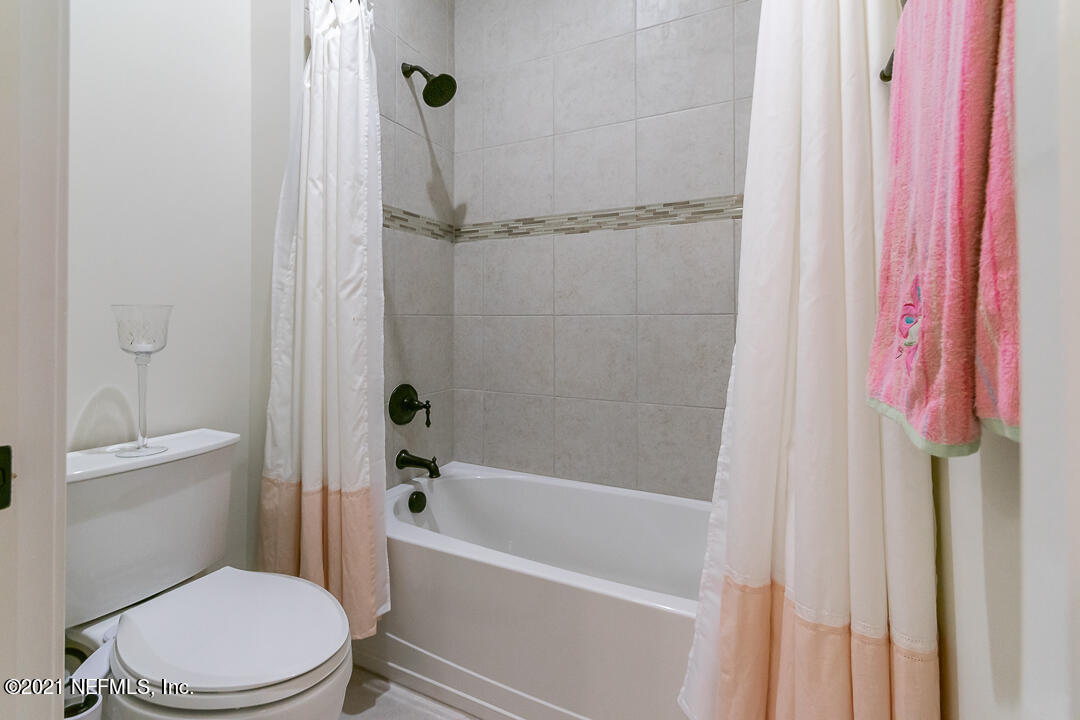 105 Dock House Road St. Johns, FL 32259 - Photo 22 of 43 Jack n Jill Bath