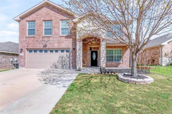 $2,400 | 1905 Corriander Trail, Arlington, TX 76010