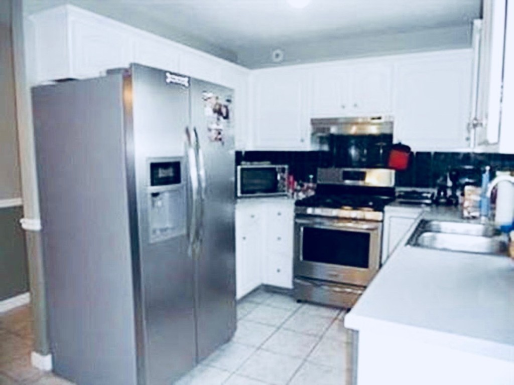 722 Prospect Street Fall River, MA 02720 - Photo 3 of 8 Gallery Image 3
