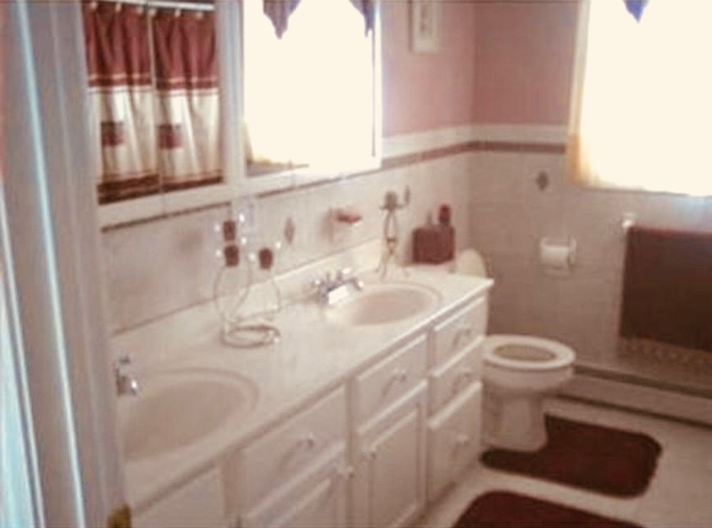 722 Prospect Street Fall River, MA 02720 - Photo 6 of 8 Gallery Image 6