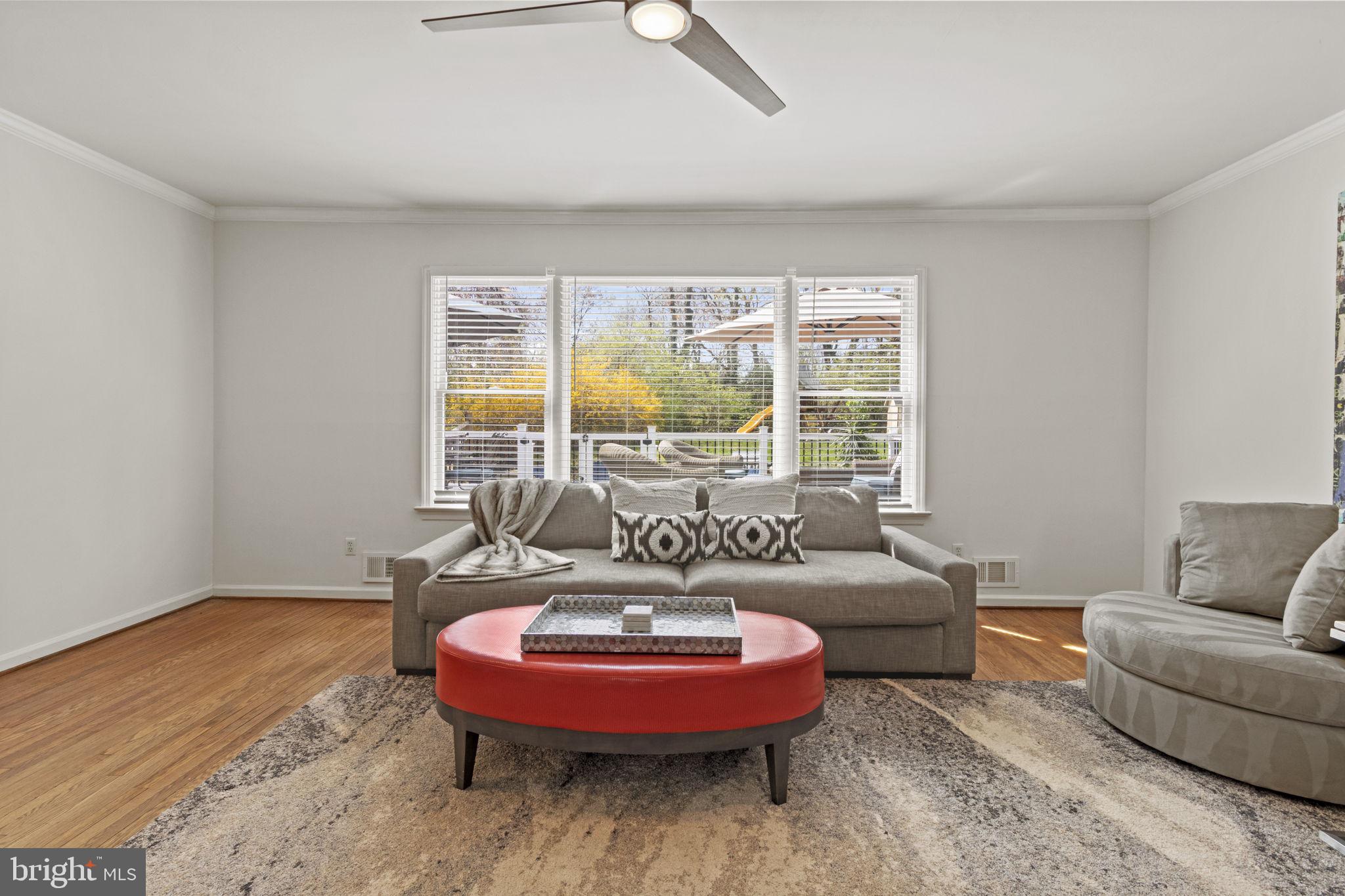 1259 Thomas Road Wayne, PA 19087 - Photo 18 of 56 Livingroom