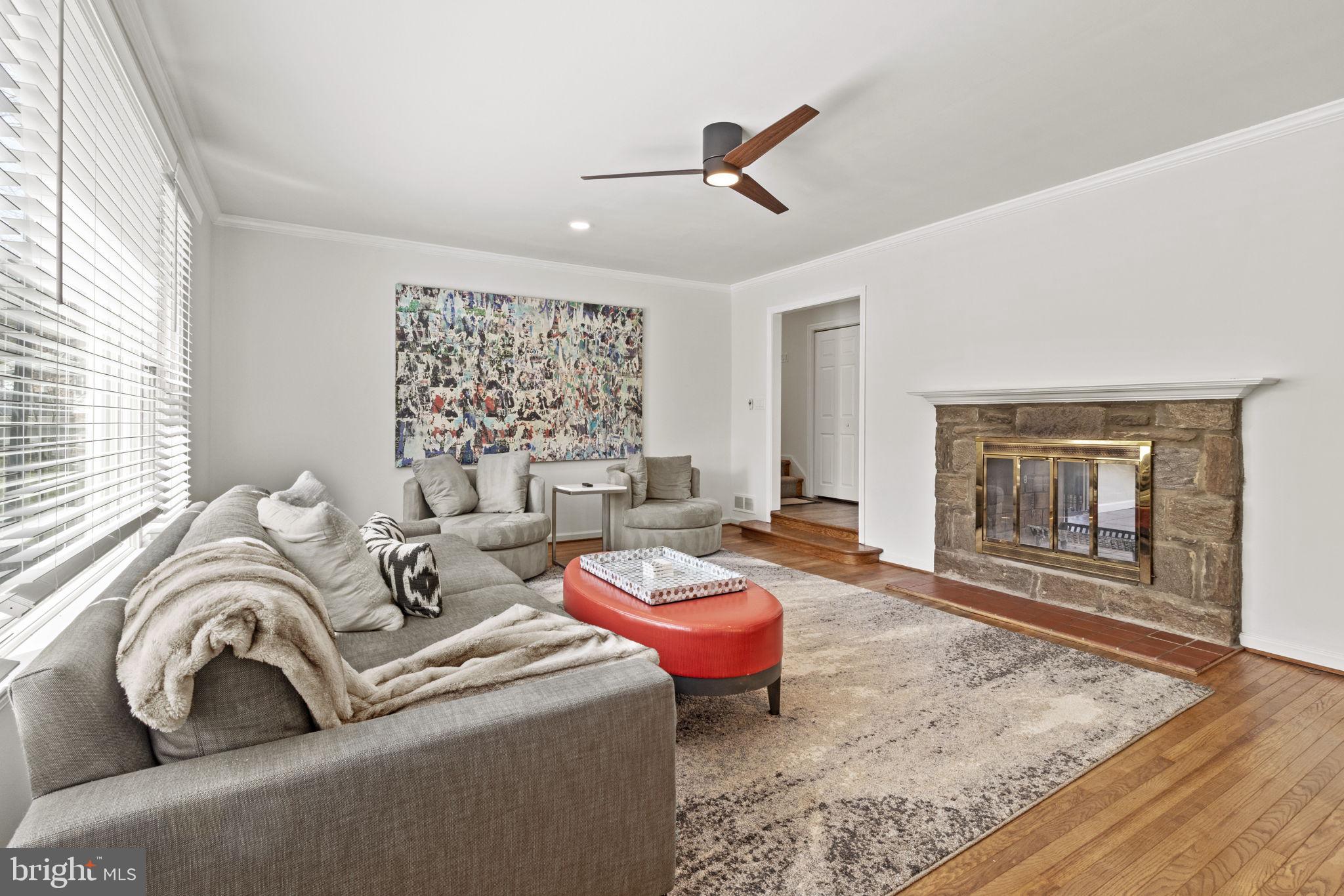 1259 Thomas Road Wayne, PA 19087 - Photo 19 of 56 Livingroom