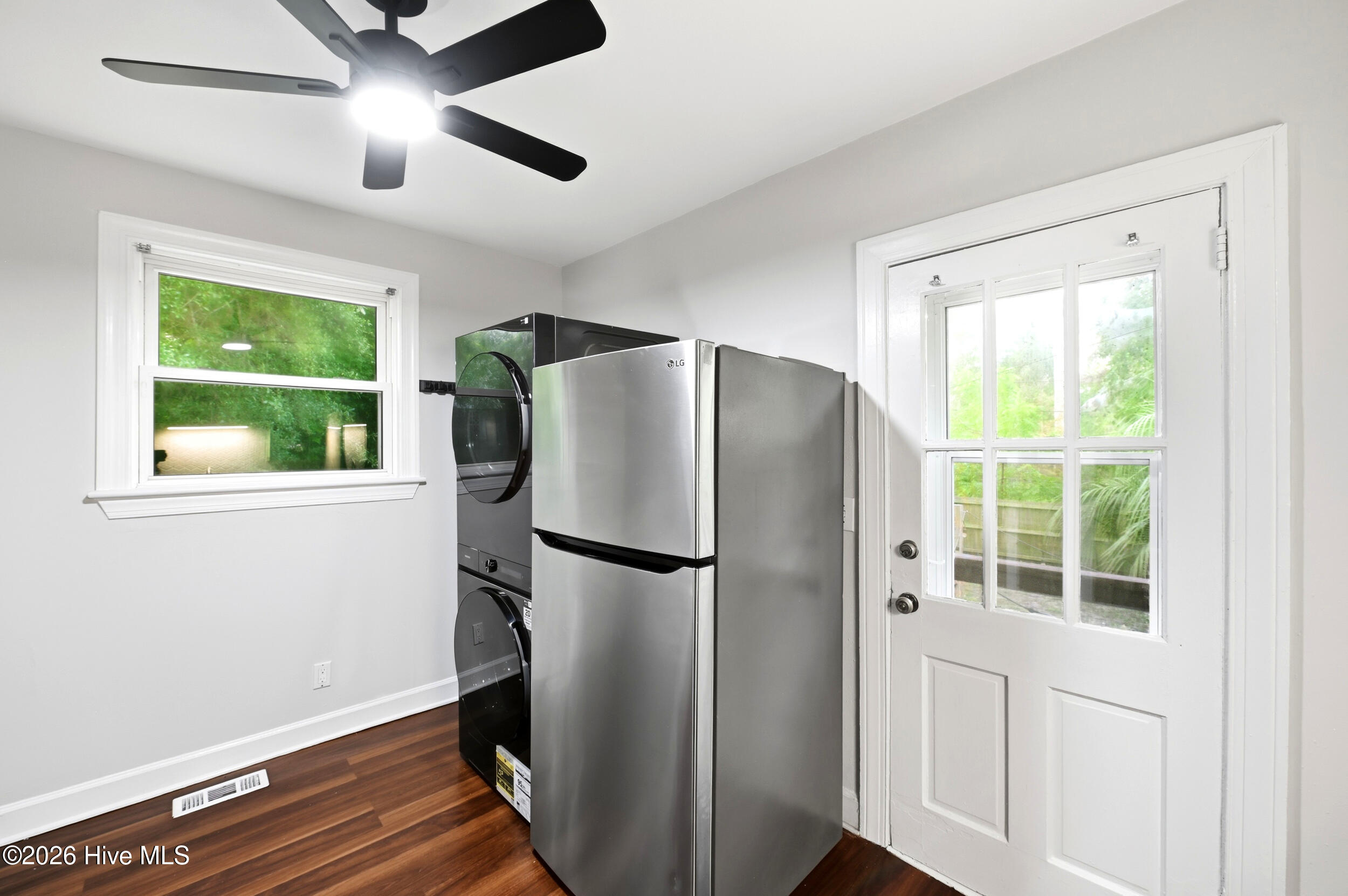 2018 Klein Road Wilmington, NC 28405 - Photo 18 of 45 Gallery Image 18