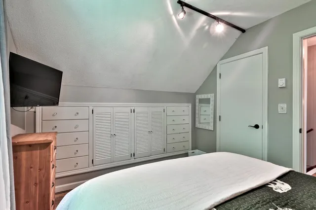 $649,000 | 162 Bear Hill Road, Plymouth, VT 05056