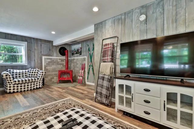 $649,000 | 162 Bear Hill Road, Plymouth, VT 05056