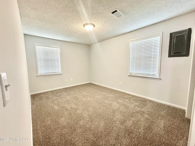 $225,000 | 512 St Paul Avenue, Senatobia, MS 38668