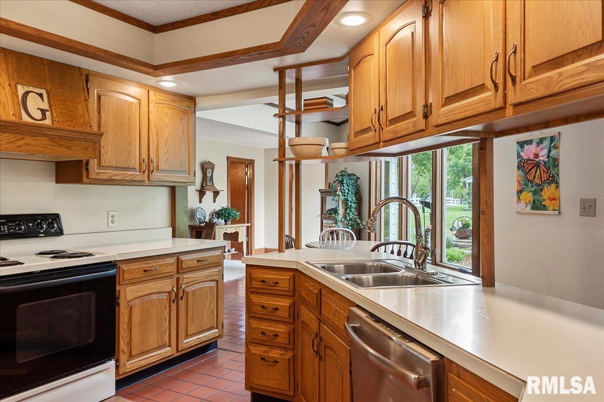 640 South Koke Mill Road Springfield, IL 62711 - Photo 24 of 87 Gallery Image 24