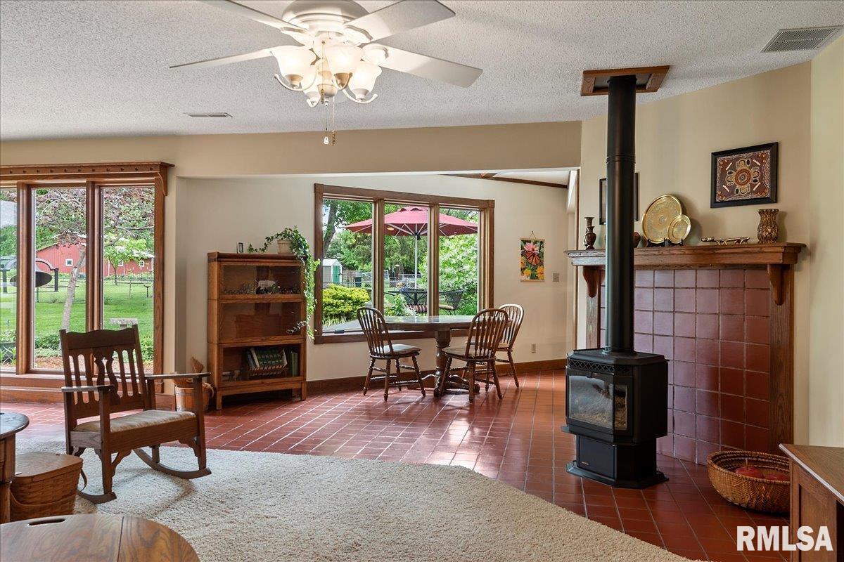 640 South Koke Mill Road Springfield, IL 62711 - Photo 32 of 87 Gallery Image 32