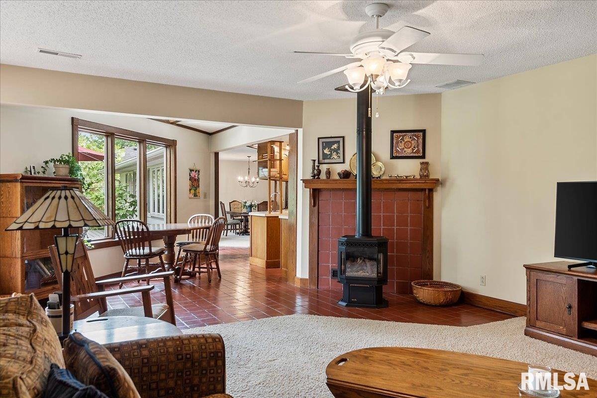 640 South Koke Mill Road Springfield, IL 62711 - Photo 33 of 87 Gallery Image 33