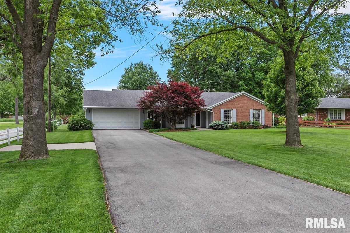 640 South Koke Mill Road Springfield, IL 62711 - Photo 4 of 87 Gallery Image 4