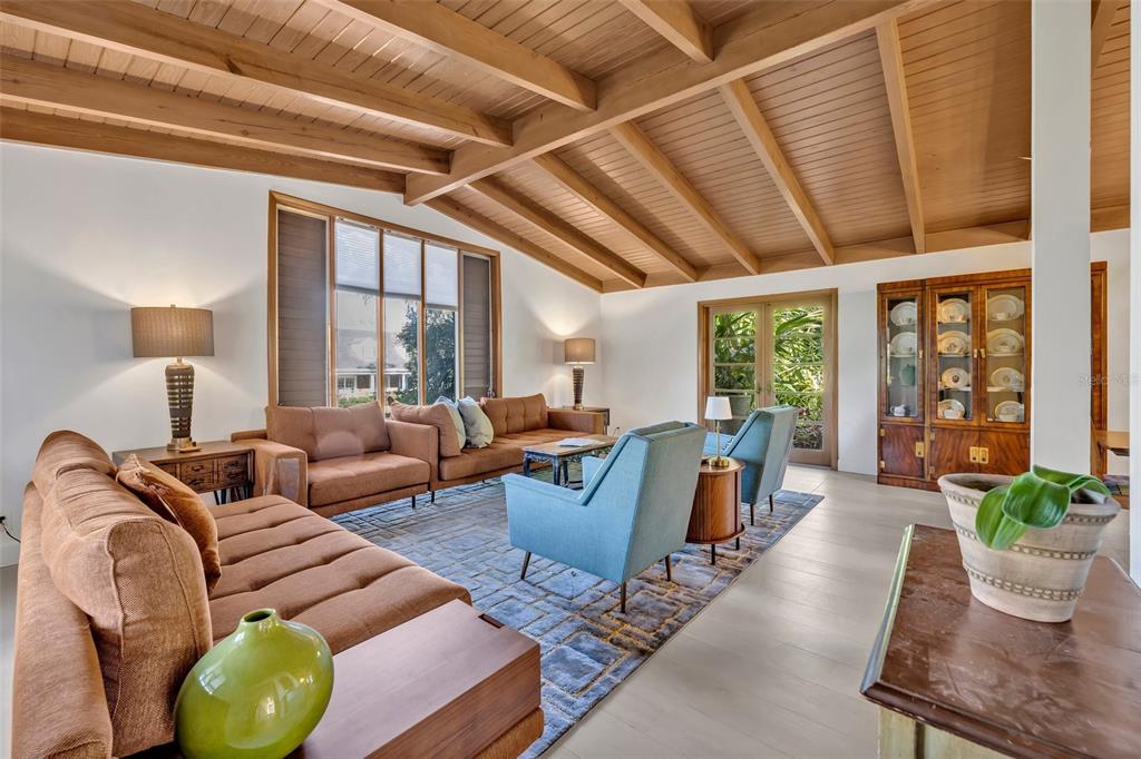 605 Sweetbriar Road Orlando, FL 32806 - Photo 7 of 50 Gallery Image 7
