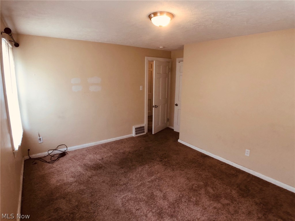 2092 Rossmoor Road Cleveland Heights, OH 44118 - Photo 13 of 25