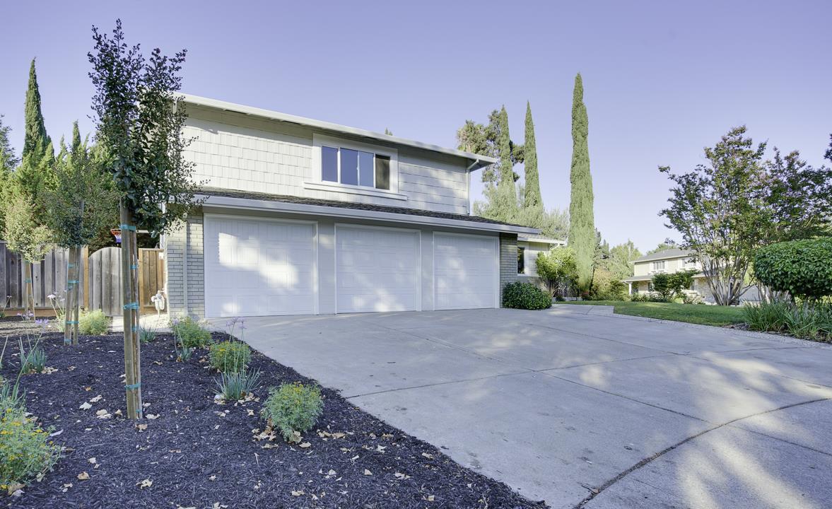 2576 Toltec Circle San Ramon, CA 94583 - Photo 32 of 37 a front view of a house with garden