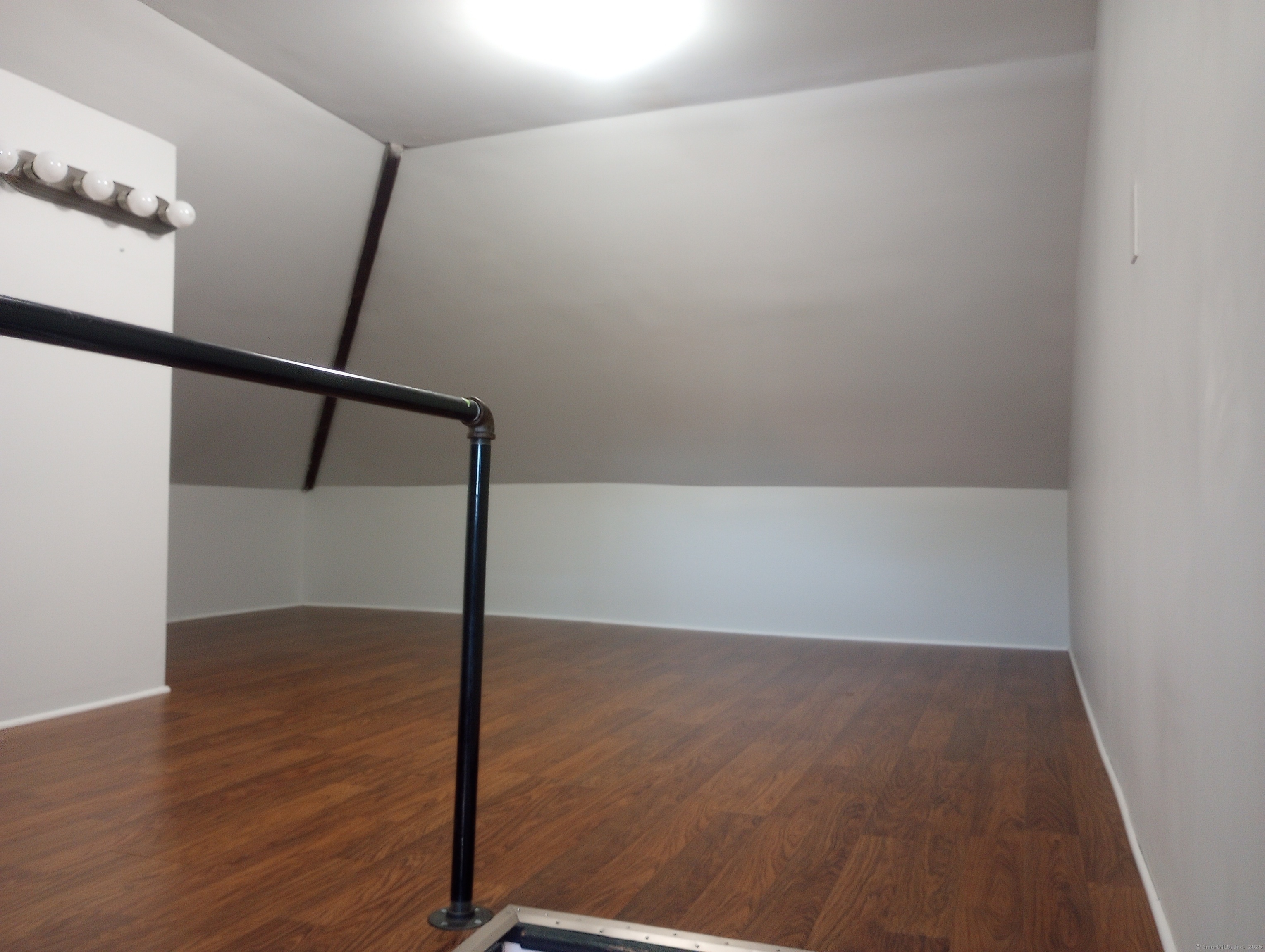 92 Thorpe Street Fairfield, CT 06824 - Photo 11 of 14