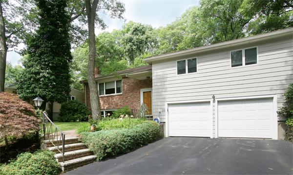 25 Wayne Road Newton, MA 02459 - Photo 1 of 1 Gallery Image 1