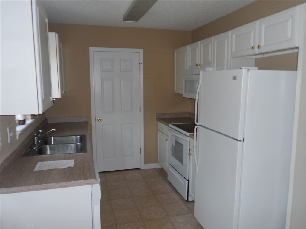 108 Forest Springs Road Seneca, SC 29678 - Photo 5 of 16 Gallery Image 5