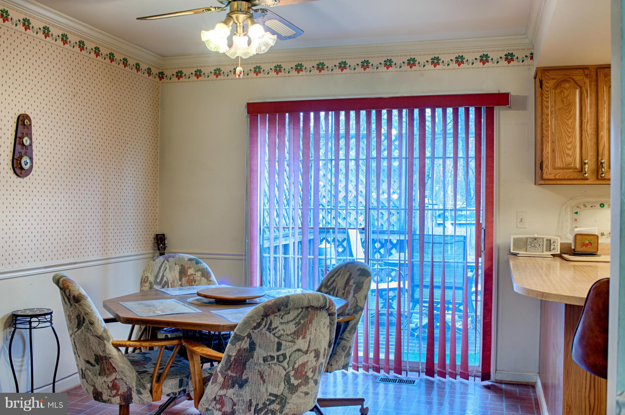 breakfast area