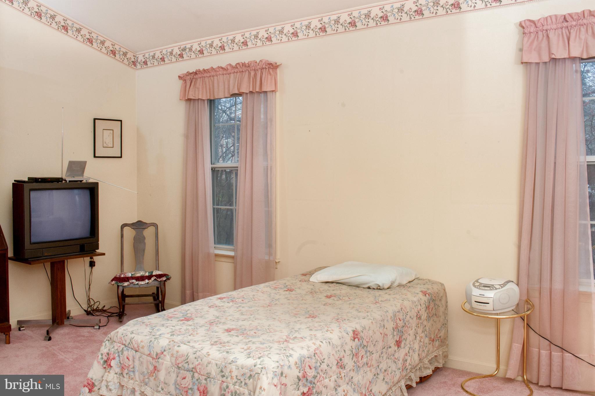 8531 Bauer Drive Springfield, VA 22152 - Photo 10 of 17 Bedroom (Master)