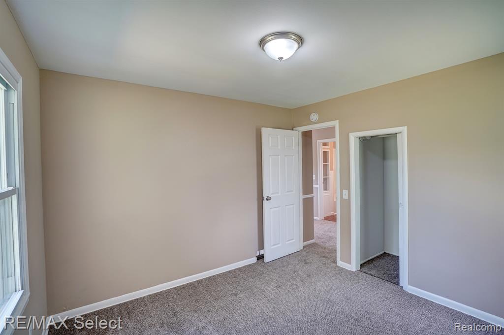 5457 Johnson Road Flushing, MI 48433 - Photo 15 of 27