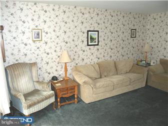 364 Spohn Road Reading, PA 19608 - Photo 6 of 12 Living Room