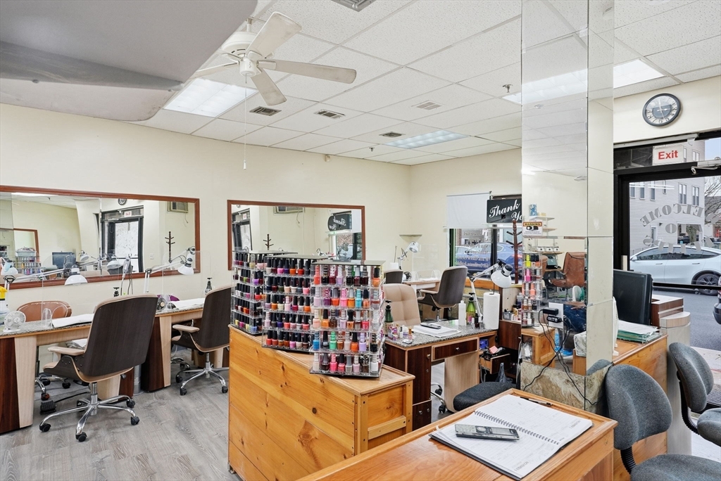 400-412 Neponset Avenue Boston, MA 02122 - Photo 25 of 31 a view of a workspace with furniture