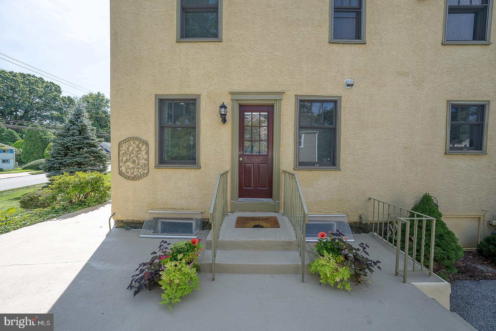 608 South Devon Avenue Wayne, PA 19087 - Photo 37 of 40 Side Entrance